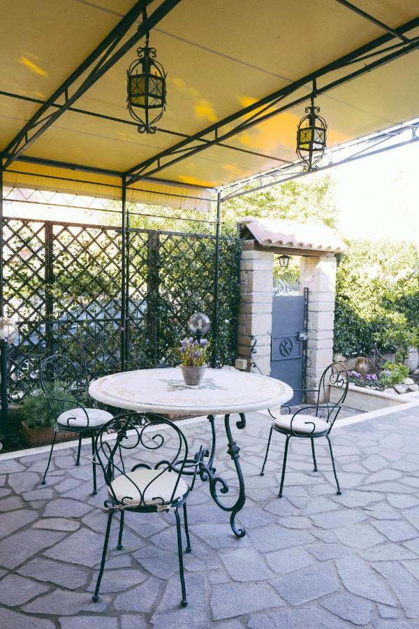 B&B Fontanelle Romane Rome Bagian luar foto